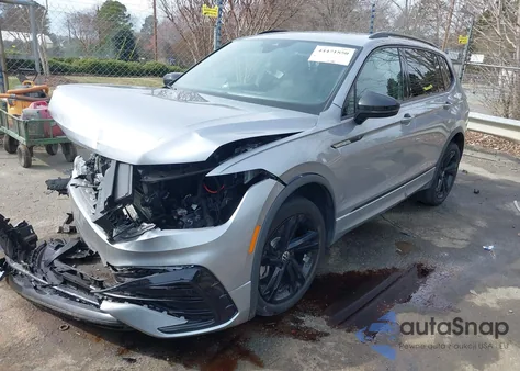 2024 Volkswagen Tiguan 2.0T Se R-Line Black z USA, uszkodzony, nr VIN 3VVCB7AX7RM229380